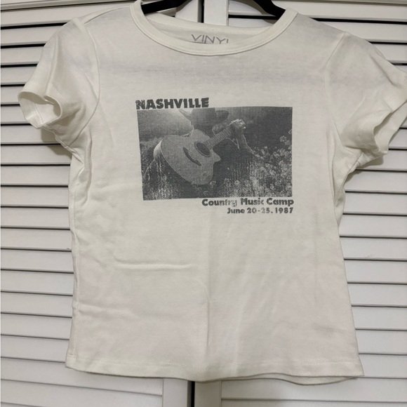 Vinyl Icons Tops - Graphic Tshirt